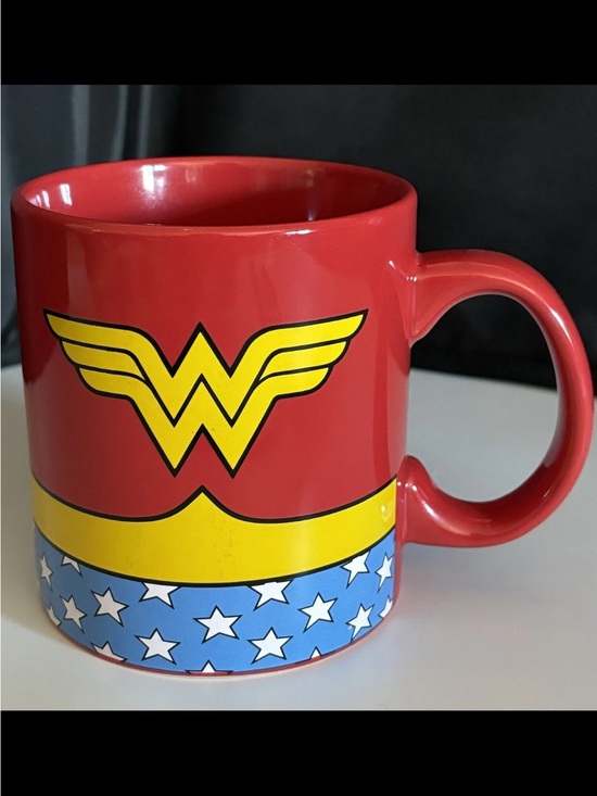 DC Other - Wonder Woman NEW Ceramic Coffee Mug - Red and Yellow